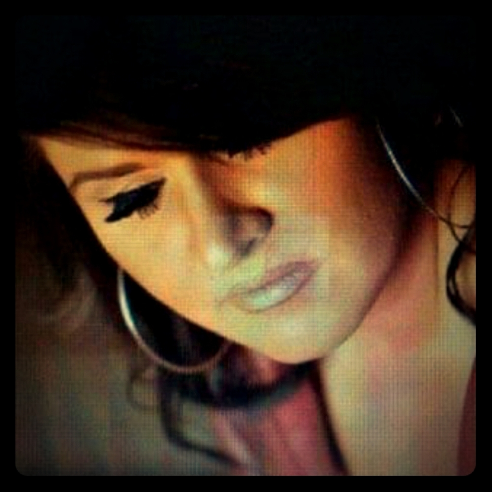 Meet your Posher, Julie